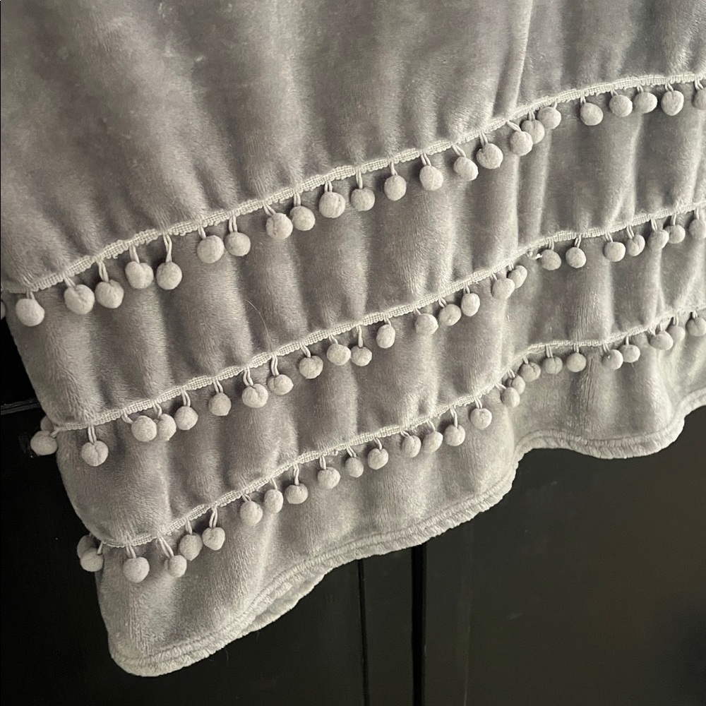 Gray Pom Pom Throw Blanket
